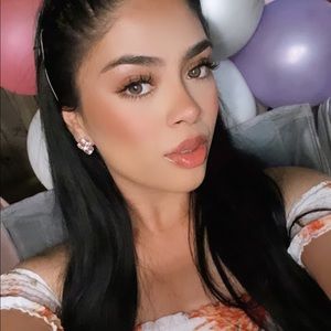 Meet your Posher, Lizeth